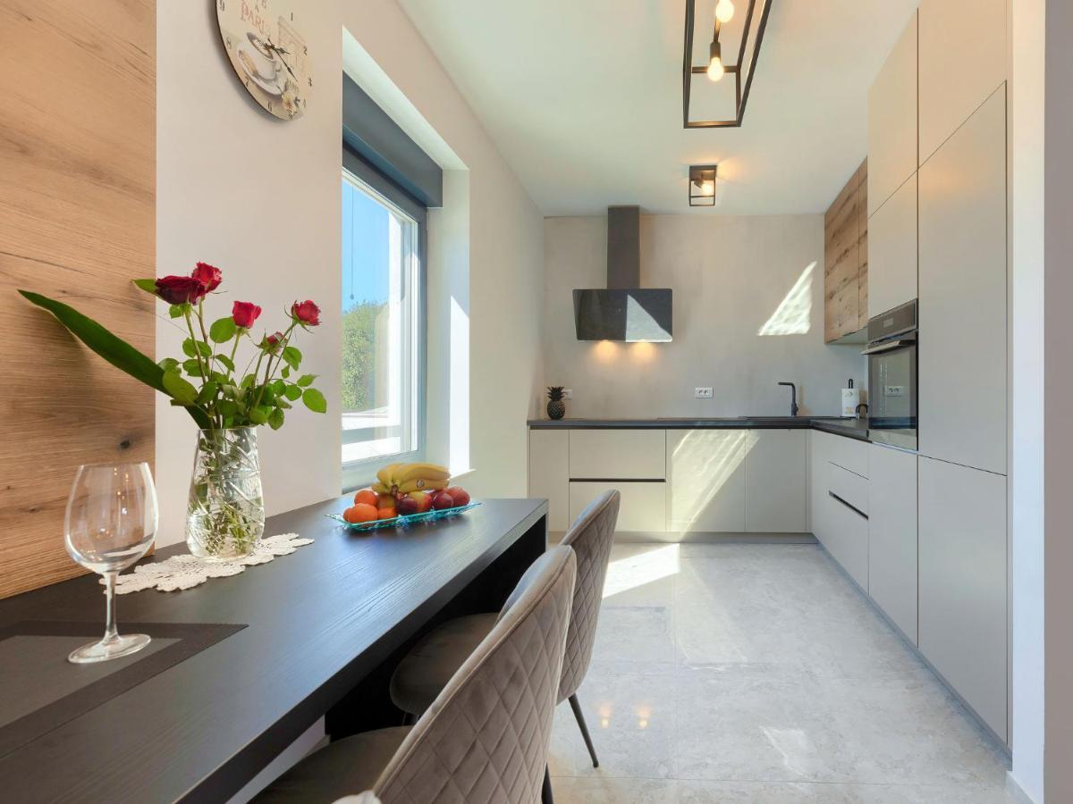 Apartment Wing 77 By Interhome Pula Zewnętrze zdjęcie